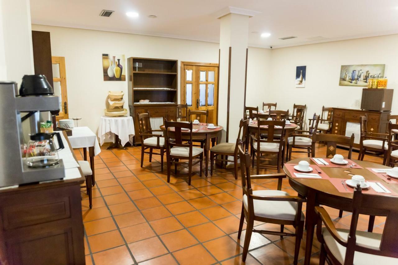 Hotel Ambasmestas מראה חיצוני תמונה