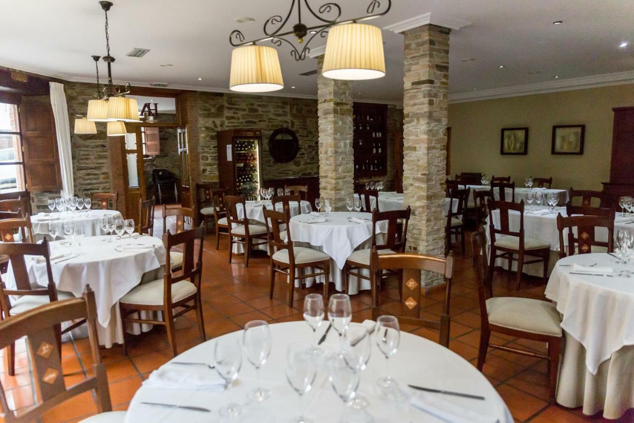 Hotel Ambasmestas מראה חיצוני תמונה